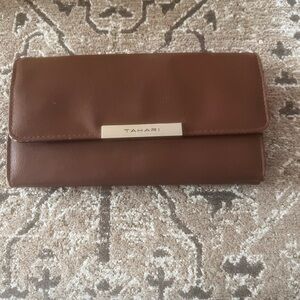 Tahari wallet faux leather